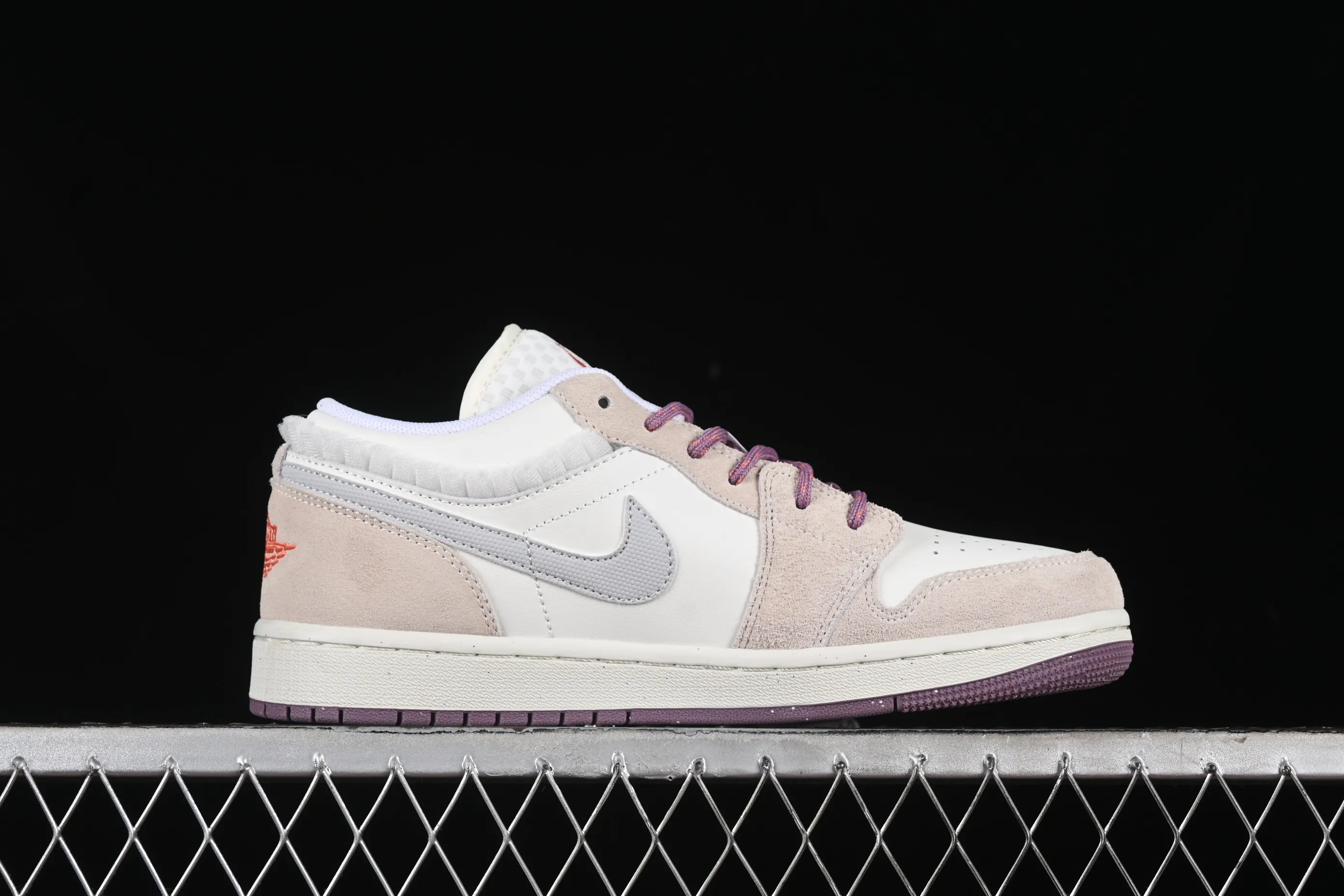 All Categories Air Jordan Jordan Series Basketball Shoes Air Jordan 1 Low Air Jordan 1 Low AJ1 Joe 1 Taro Sweetheart Low-top Retro Cultural Casual Shoes FQ8094-100